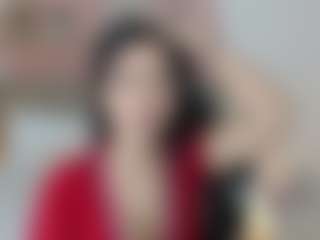 lucia-henao's Live Sex Cam Show