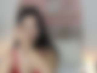 lucia-henao's Live Sex Cam Show