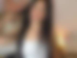 lucia-henao's Live Sex Cam Show