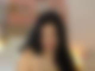 lucia-henao's Live Sex Cam Show