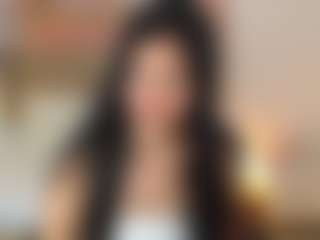 lucia-henao's Live Sex Cam Show