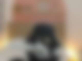 lucia-henao's Live Sex Cam Show