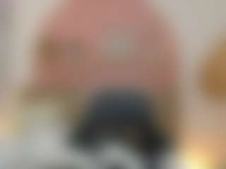 lucia-henao's Live Sex Cam Show