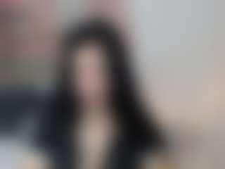 lucia-henao's Live Sex Cam Show