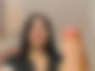 lucia-henao's Live Sex Cam Show