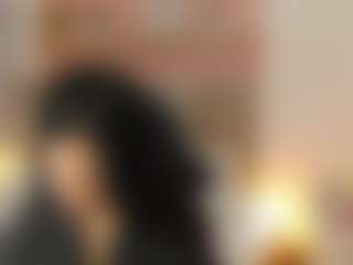 lucia-henao's Live Sex Cam Show