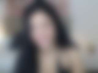 lucia-henao's Live Sex Cam Show
