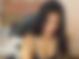 lucia-henao's Live Sex Cam Show