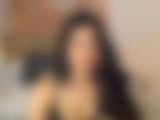 lucia-henao's Live Sex Cam Show