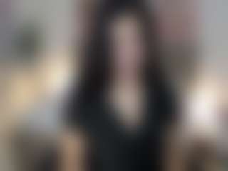 Live cam show with lucia-henao - Normal on Mixed Magazine Live