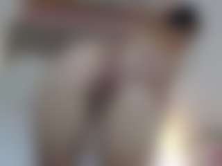 Live cam show with lucia-henao - Normal on Mixed Magazine Live