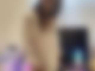 Bella's Live Sex Cam Show