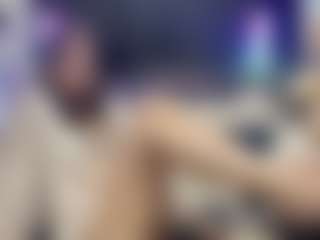 Bella's Live Sex Cam Show