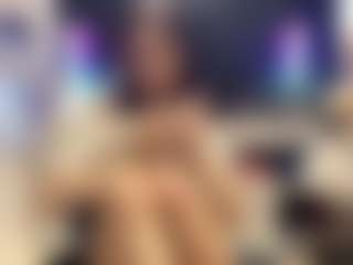 Bella's Live Sex Cam Show