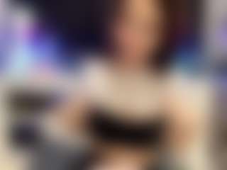 Bella's Live Sex Cam Show