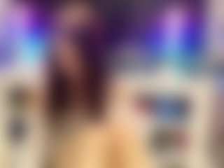 Bella's Live Sex Cam Show