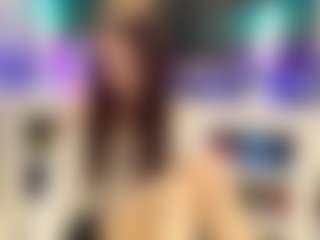 Bella's Live Sex Cam Show