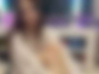 Bella's Live Sex Cam Show
