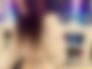 Bella's Live Sex Cam Show