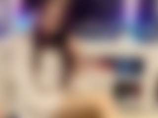 Bella's Live Sex Cam Show