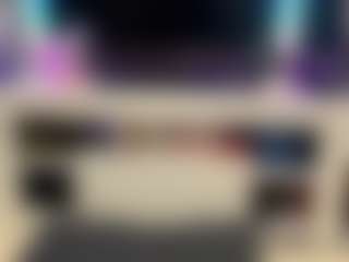 Bella's Live Sex Cam Show