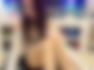 Bella's Live Sex Cam Show
