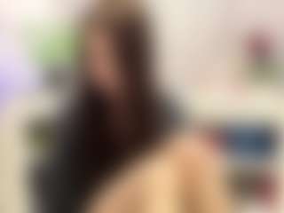 Live cam show with Bella - Striptease on pussylord.com