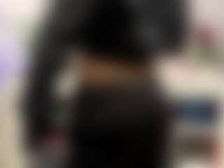 Bella's Live Sex Cam Show