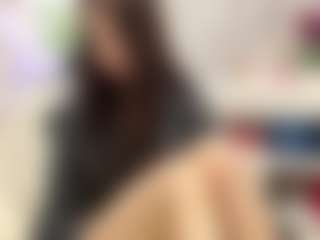 Bella's Live Sex Cam Show