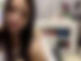 Bella's Live Sex Cam Show