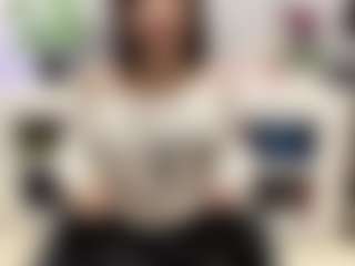 Bella's Live Sex Cam Show
