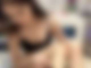 Bella's Live Sex Cam Show