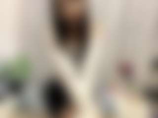 Bella's Live Sex Cam Show