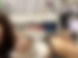 Bella's Live Sex Cam Show
