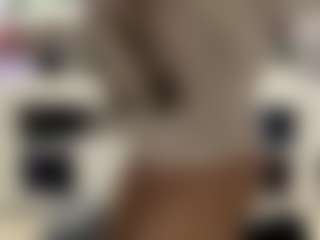 Bella's Live Sex Cam Show