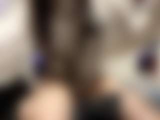 Bella's Live Sex Cam Show