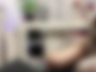 Bella's Live Sex Cam Show