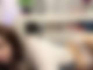 Bella's Live Sex Cam Show