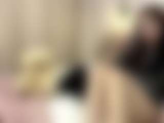 Bella's Live Sex Cam Show