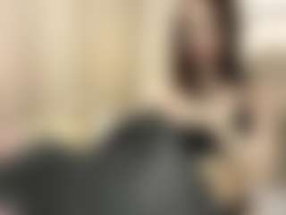 Live cam show with Bella - Student on Camsoda