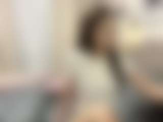 Bella's Live Sex Cam Show