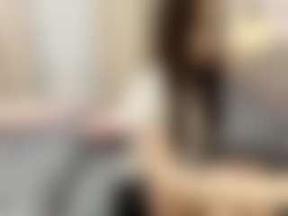 Bella's Live Sex Cam Show