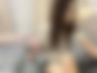 Bella's Live Sex Cam Show