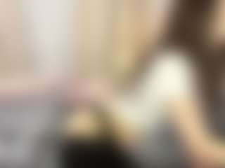 Bella's Live Sex Cam Show