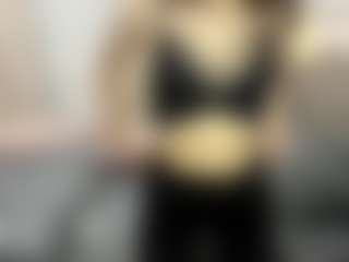 Bella's Live Sex Cam Show
