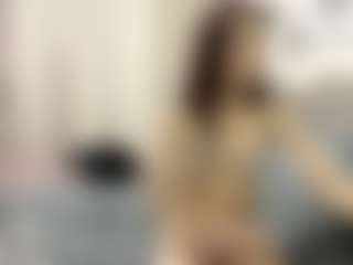 Bella's Live Sex Cam Show