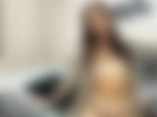 Live cam show with Bella - Genital Piercings on Camsoda