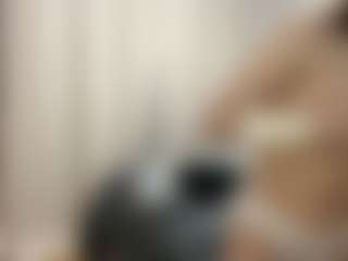 Bella's Live Sex Cam Show
