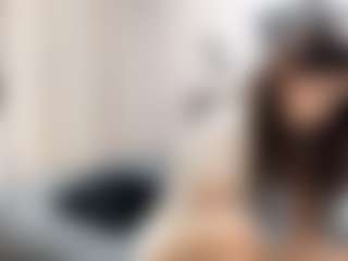 Bella's Live Sex Cam Show