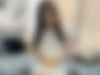 Live-camshow met Bella - Full Nudity op Camsoda